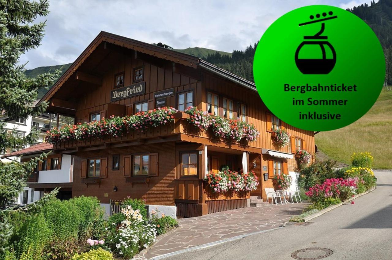 Das Bergfried - Urlaub Zentral Und Ruhig! Apartment Riezlern Luaran gambar