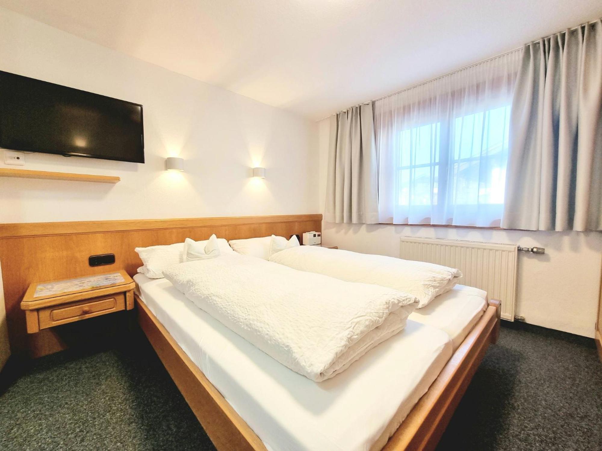 Das Bergfried - Urlaub Zentral Und Ruhig! Apartment Riezlern Luaran gambar