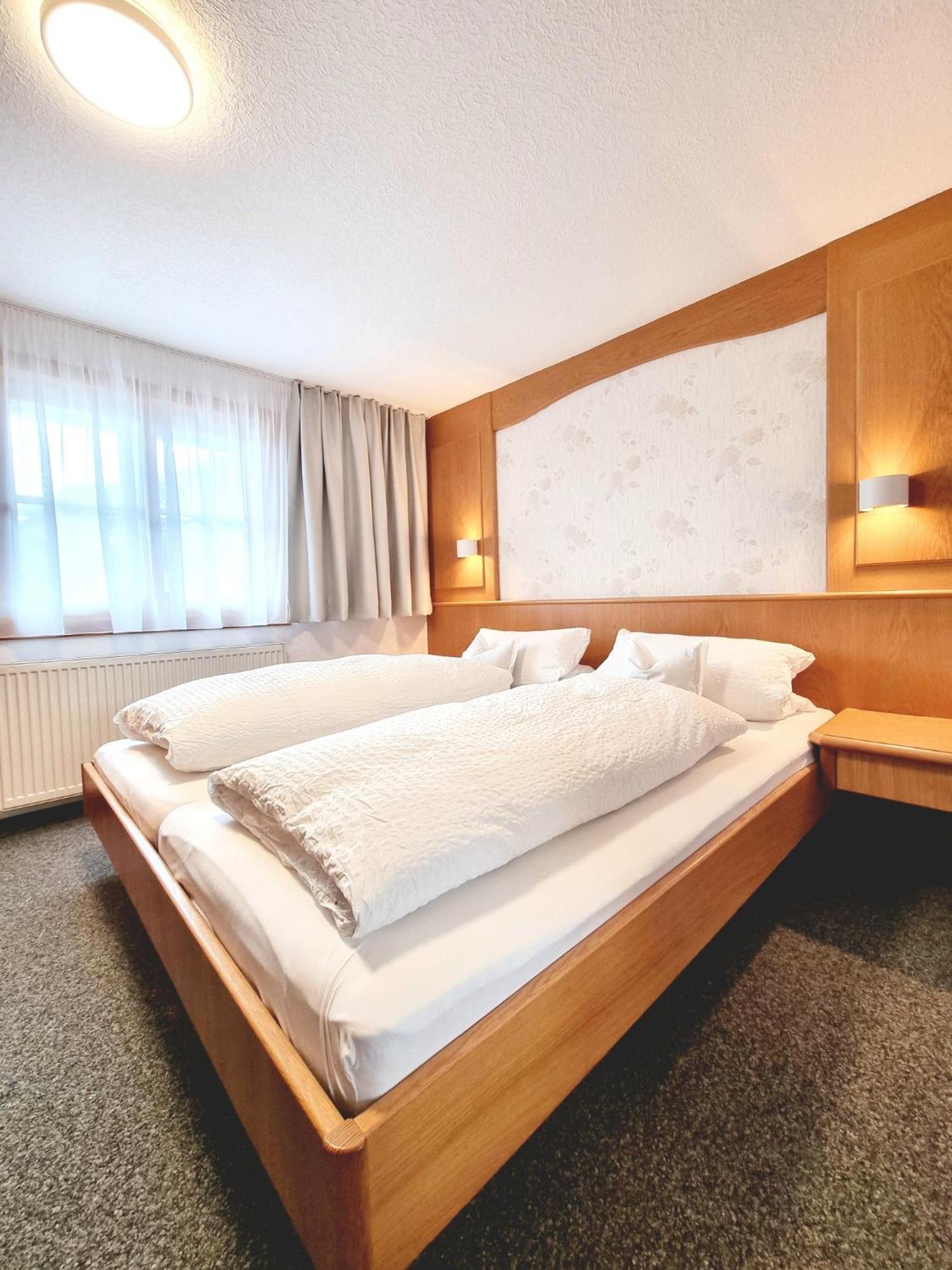 Das Bergfried - Urlaub Zentral Und Ruhig! Apartment Riezlern Luaran gambar